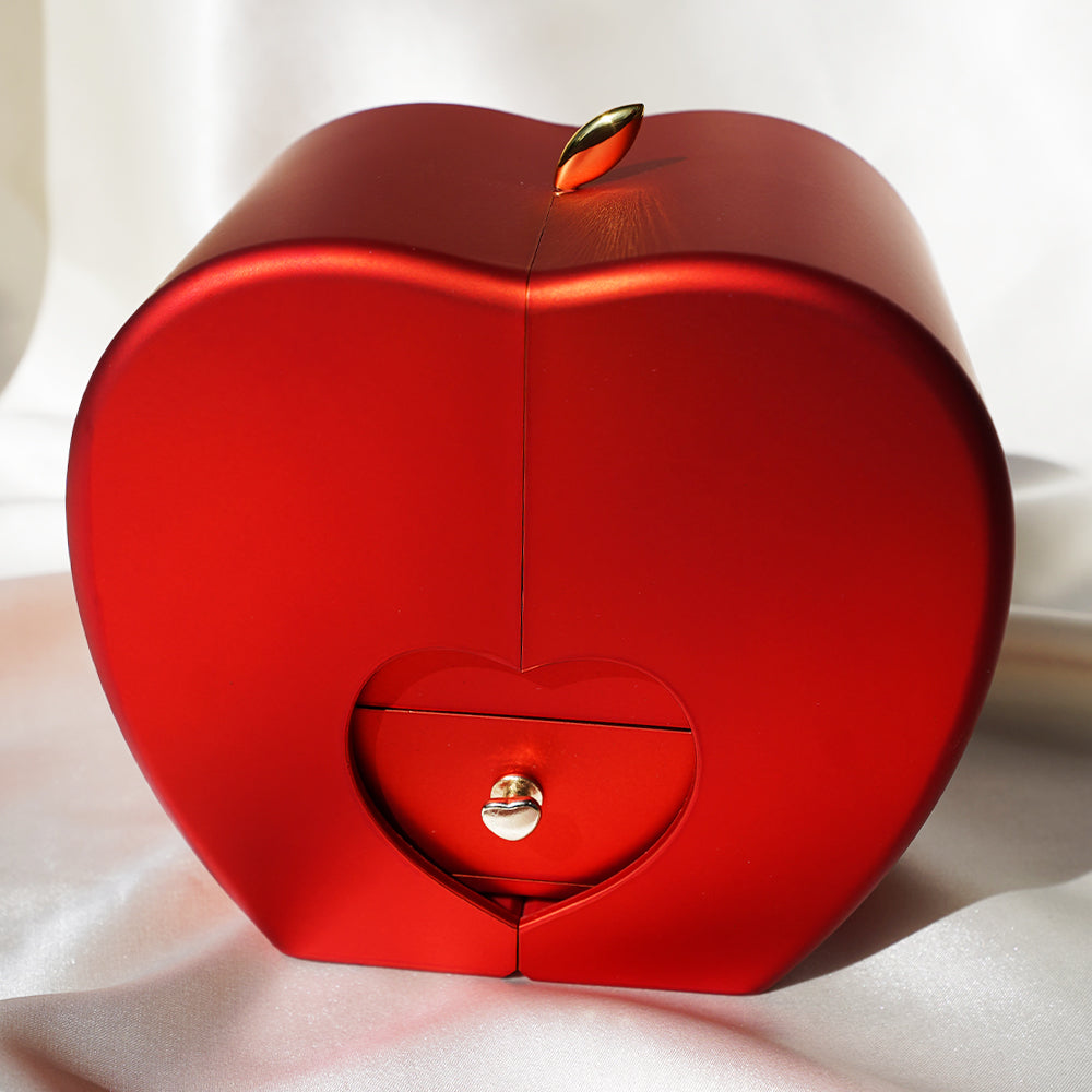 Boîte cadeau Love's Embrace Daughter Interlocking Heart Necklace and Apple Gift Box