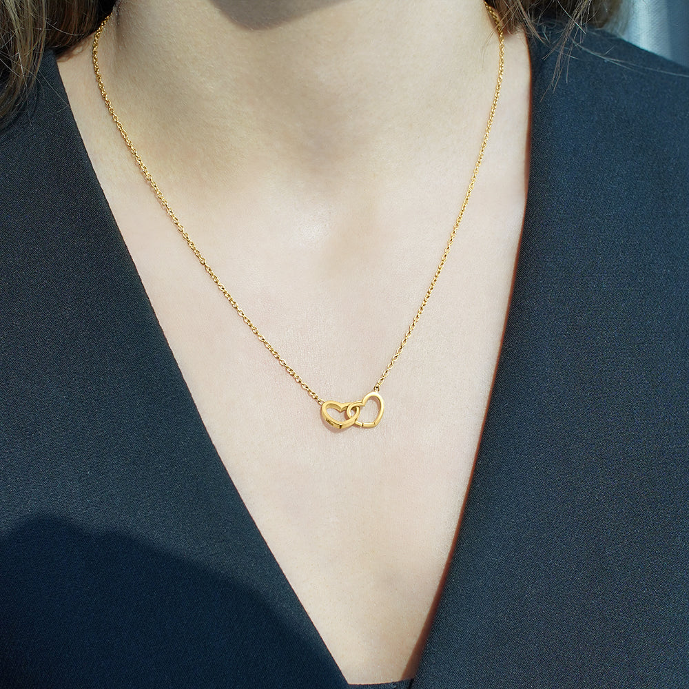 Collier gravé "To The Best Mom Ever Mom" (A la meilleure maman de tous les temps)