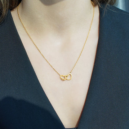 Collier de cœurs entrelacés "To The Best Mom Ever" (A la meilleure maman de tous les temps)